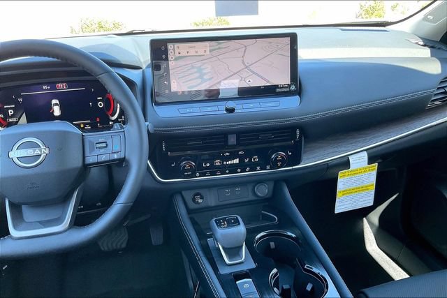 New 2026 Nissan Rogue Platinum w/ Platinum Premium Package AWD/4WD image 4