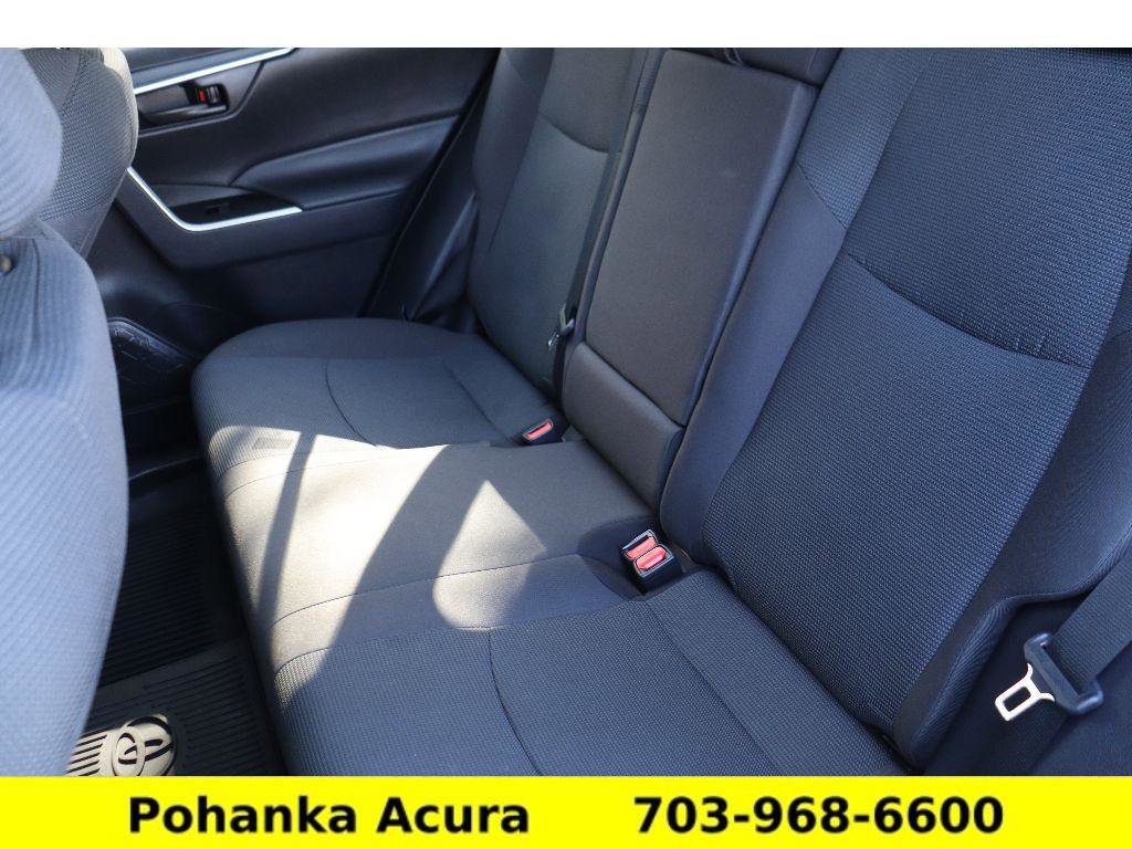 Used 2021 Toyota RAV4 LE image 25