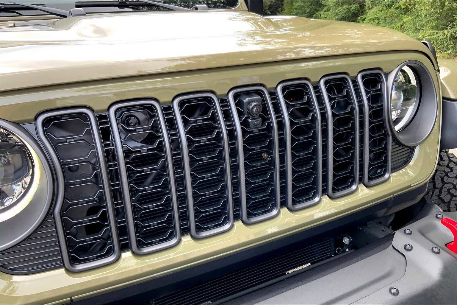 Used 2025 Jeep Wrangler Unlimited Rubicon image 31