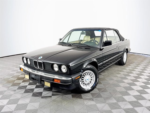 Used 1991 BMW 325i Convertible image 1