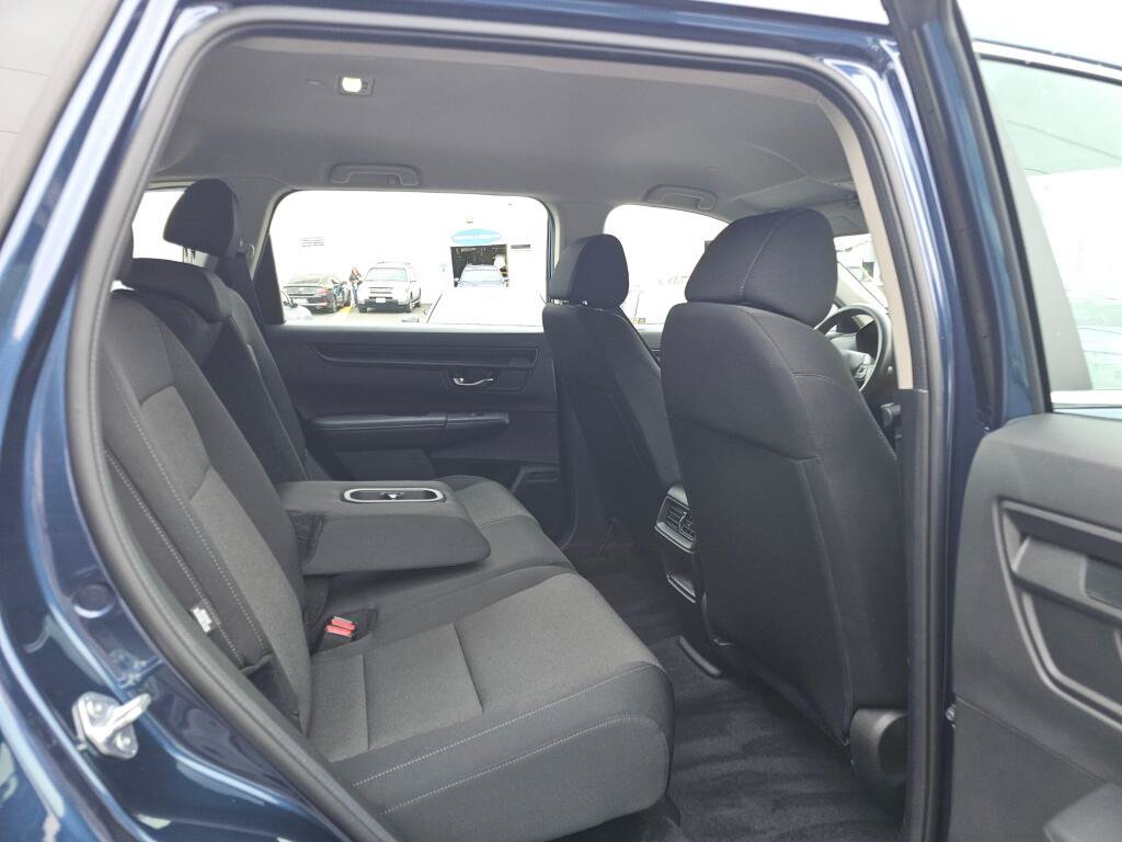 Used 2023 Honda CR-V LX image 13