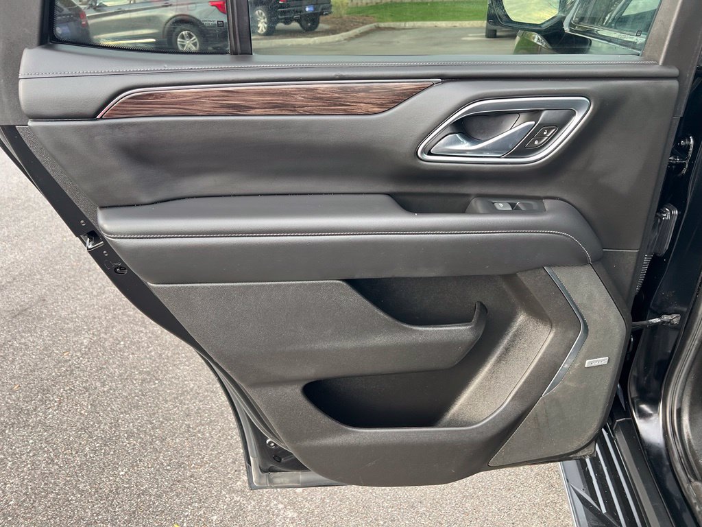 Used 2021 Chevrolet Tahoe LT w/ LT Signature Package AWD/4WD image 20