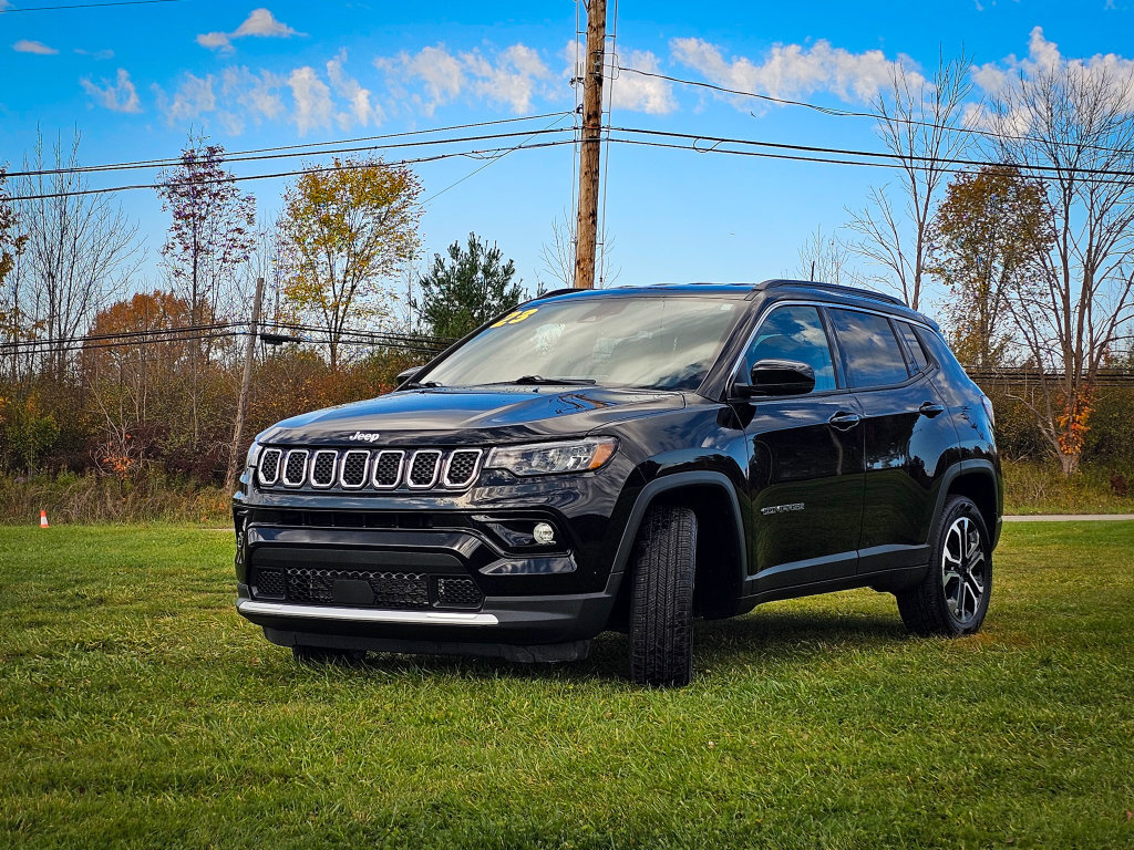 Used 2023 Jeep Compass Limited AWD/4WD image 8