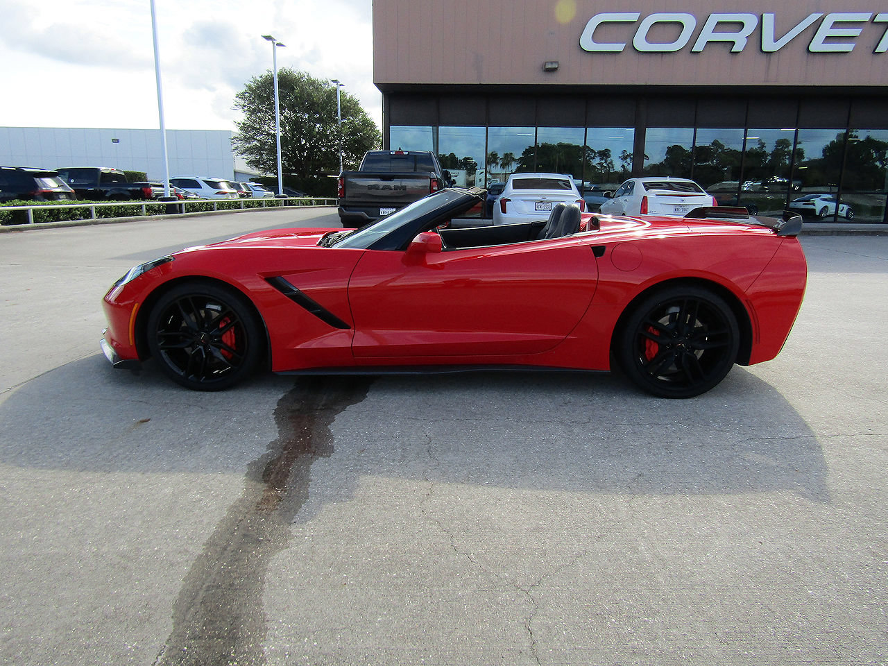 Used 2015 Chevrolet Corvette Stingray Convertible w/ 2LT Preferred Equipment Group RWD image 8