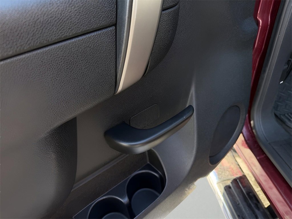 Used 2013 Chevrolet Silverado 1500 LT image 15