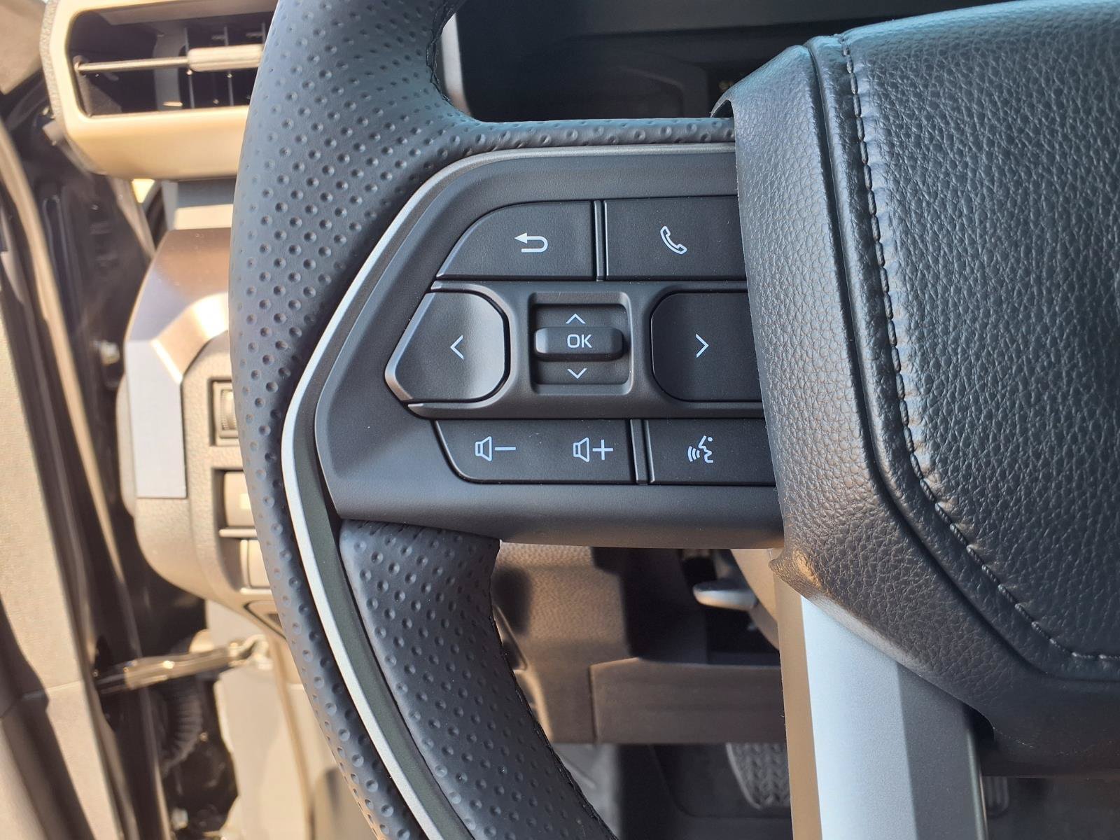 New 2026 Toyota 4Runner SR5 AWD/4WD image 20