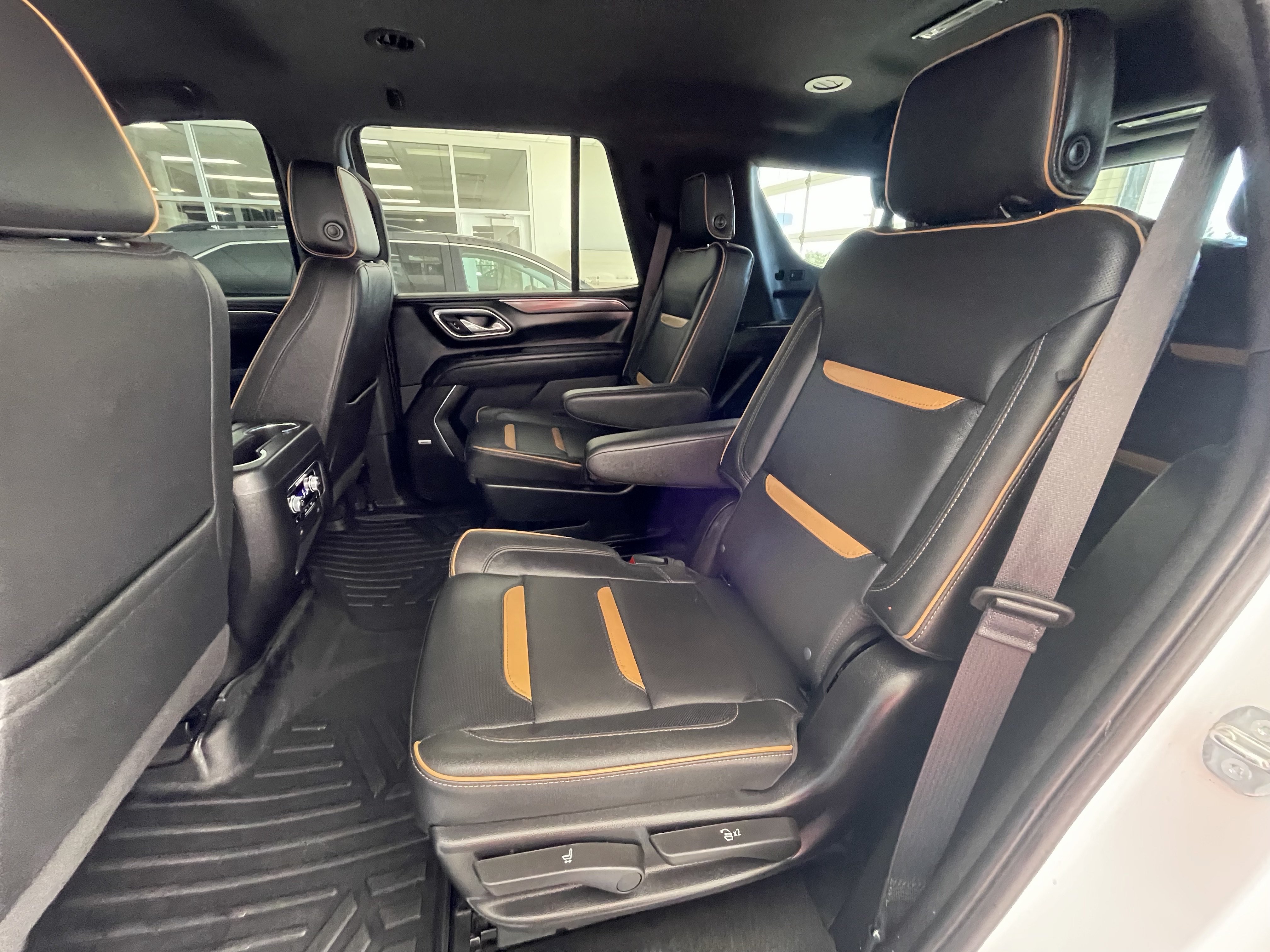 Certified 2024 GMC Yukon AT4 w/ Technology Package AWD/4WD image 15