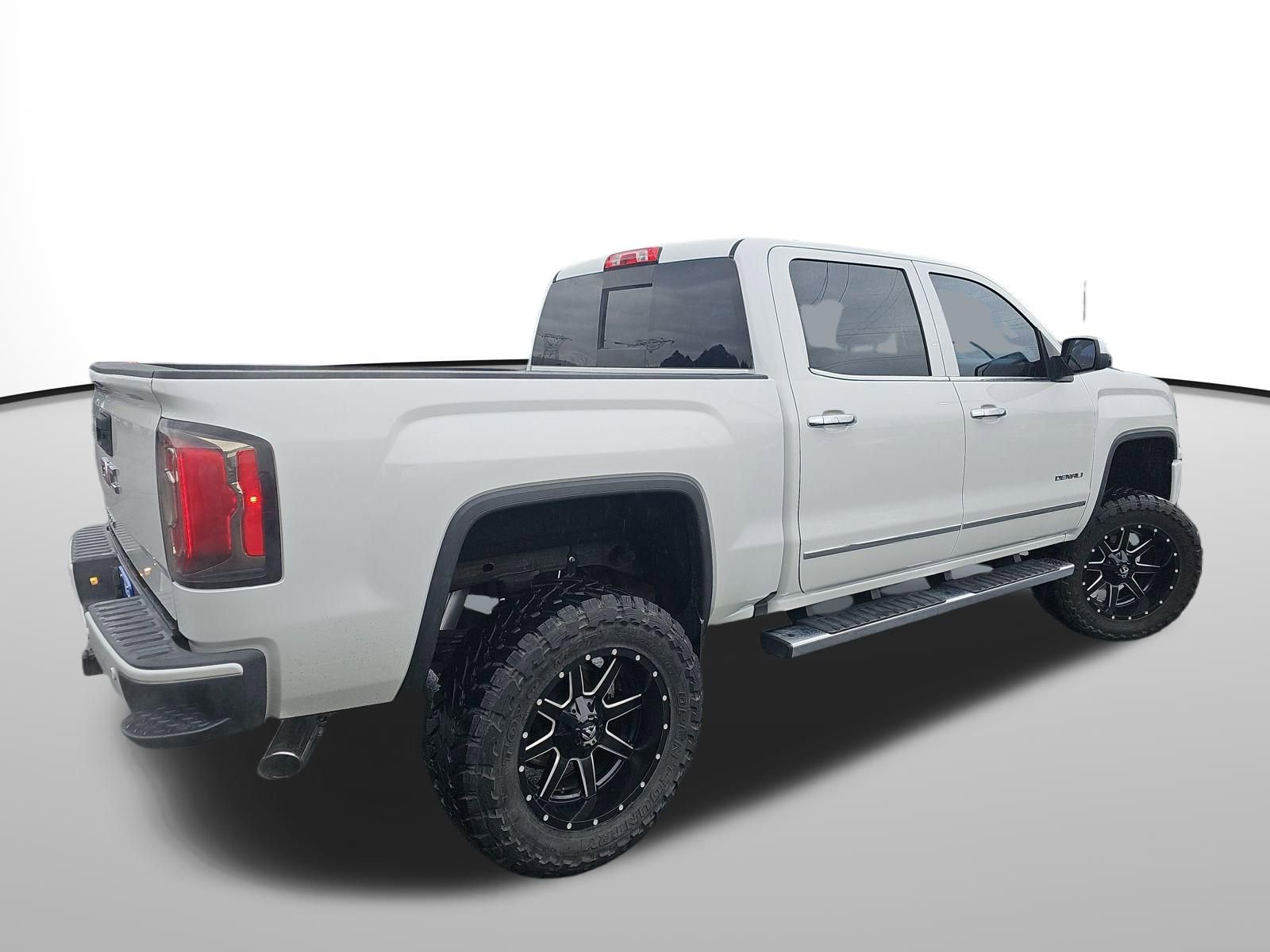 Used 2018 GMC Sierra 1500 Denali image 6