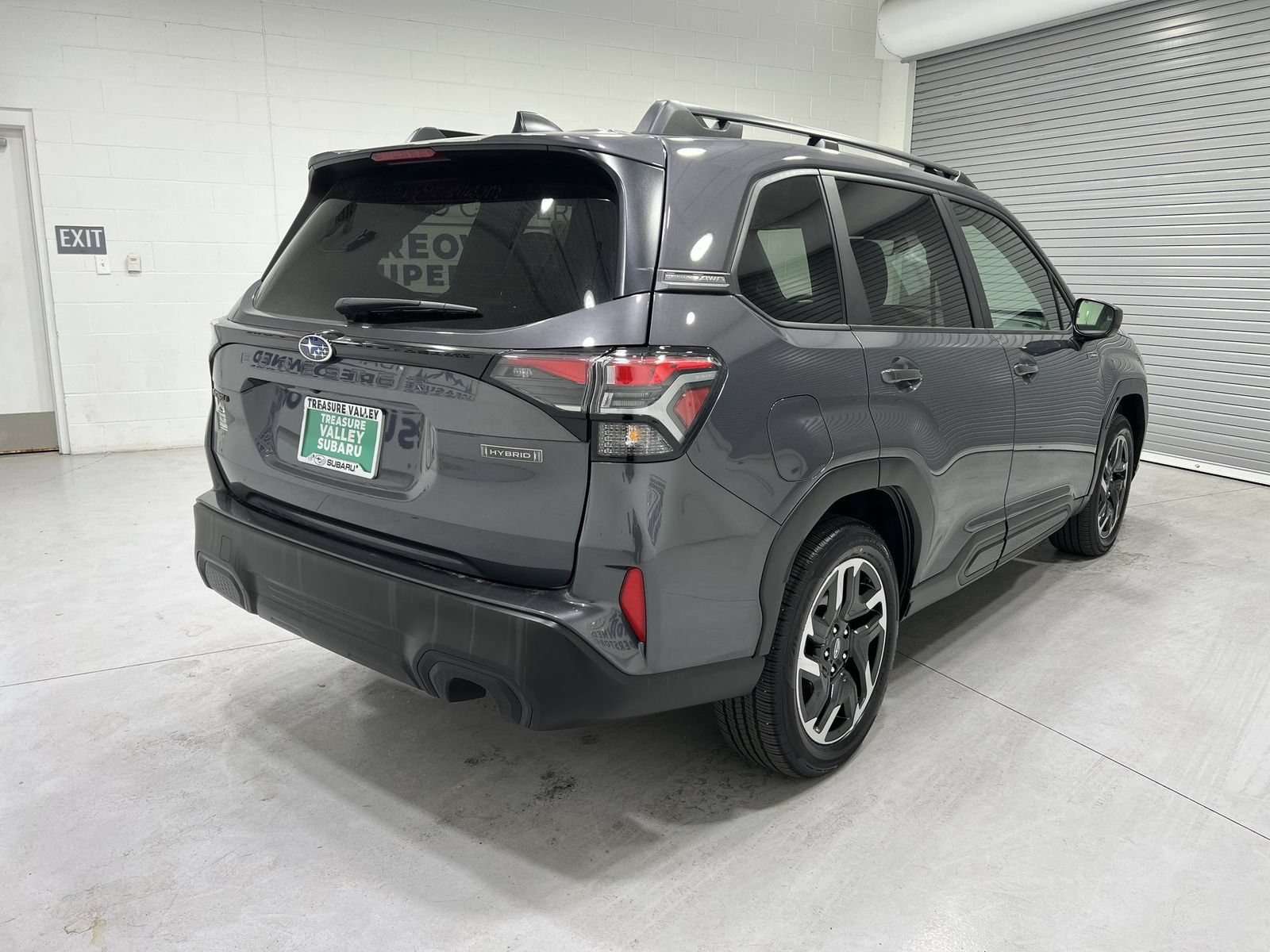 Certified 2025 Subaru Forester Premium AWD/4WD image 8