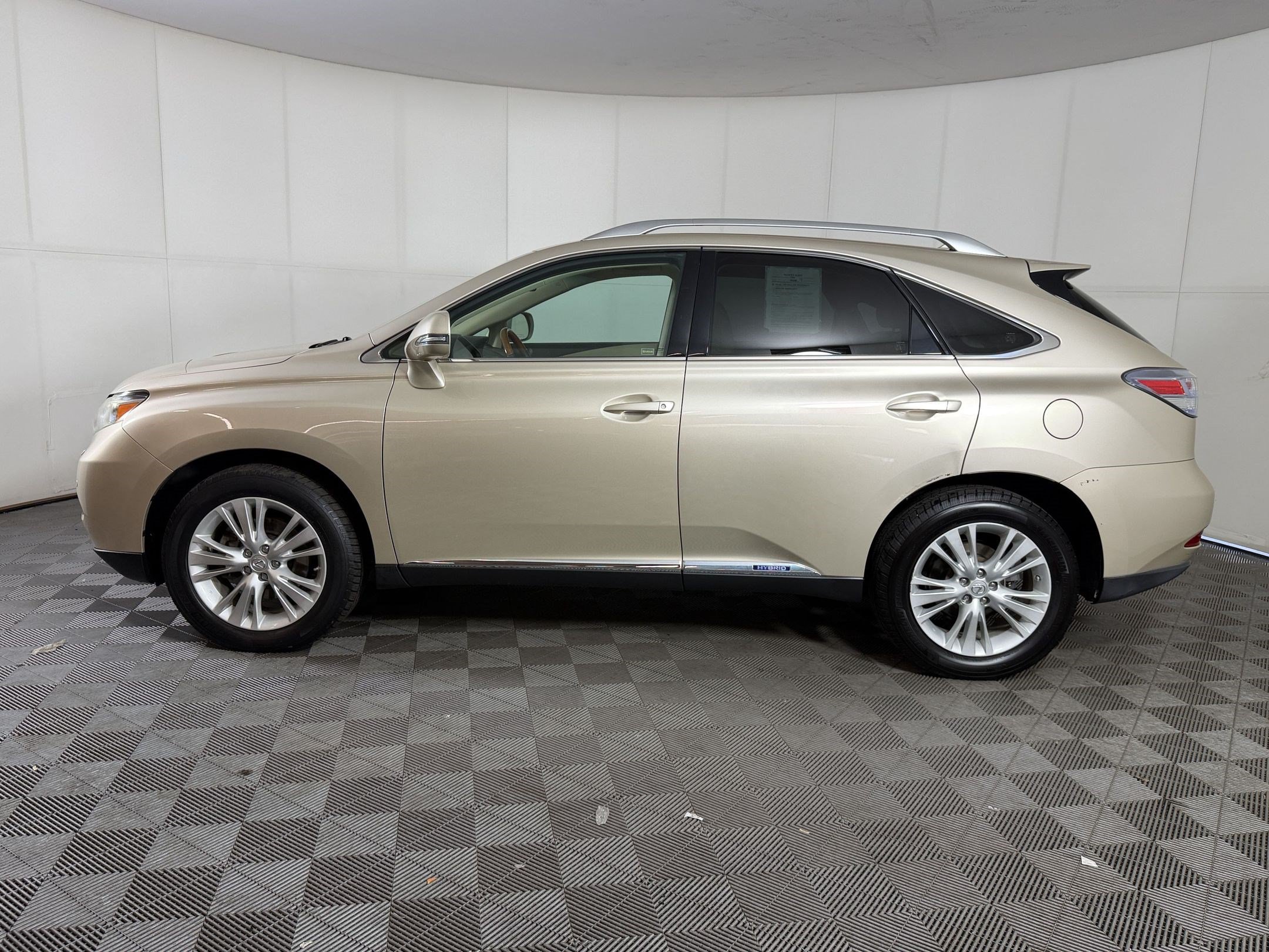 Used 2012 Lexus RX 450h AWD w/ Premium Pkg image 2