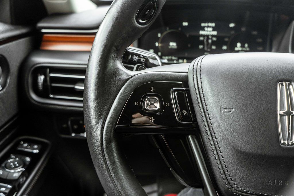 Used 2024 Lincoln Aviator Reserve image 27