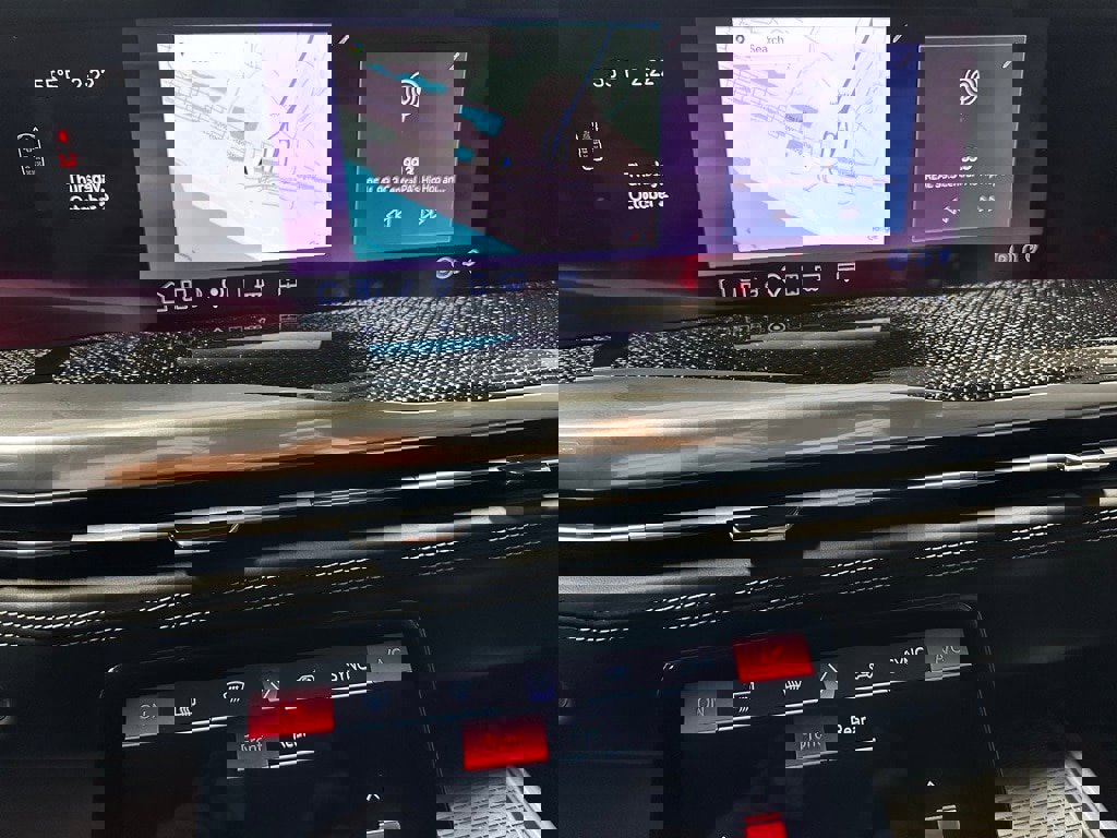 Used 2025 Cadillac Escalade V image 32