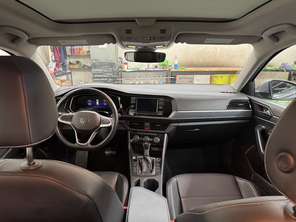 Used 2024 Volkswagen Jetta SE FWD image 21