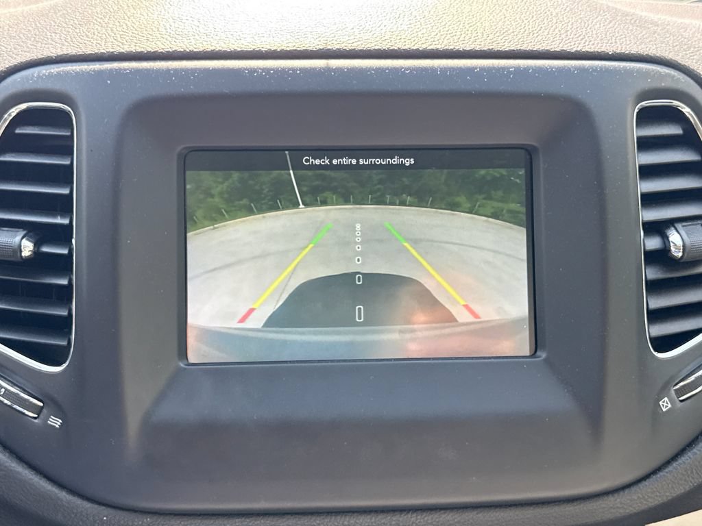 Used 2020 Jeep Compass Latitude w/ Popular Equipment Group FWD image 26