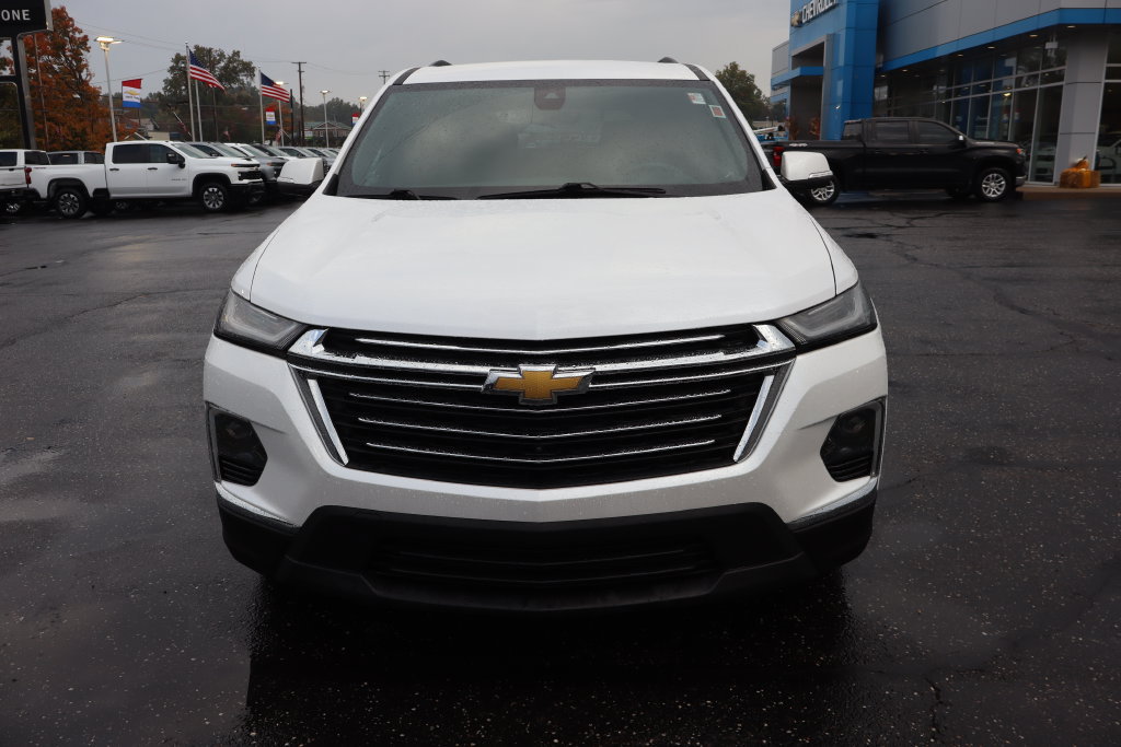 Used 2023 Chevrolet Traverse LT w/ LT Premium Package AWD/4WD image 38