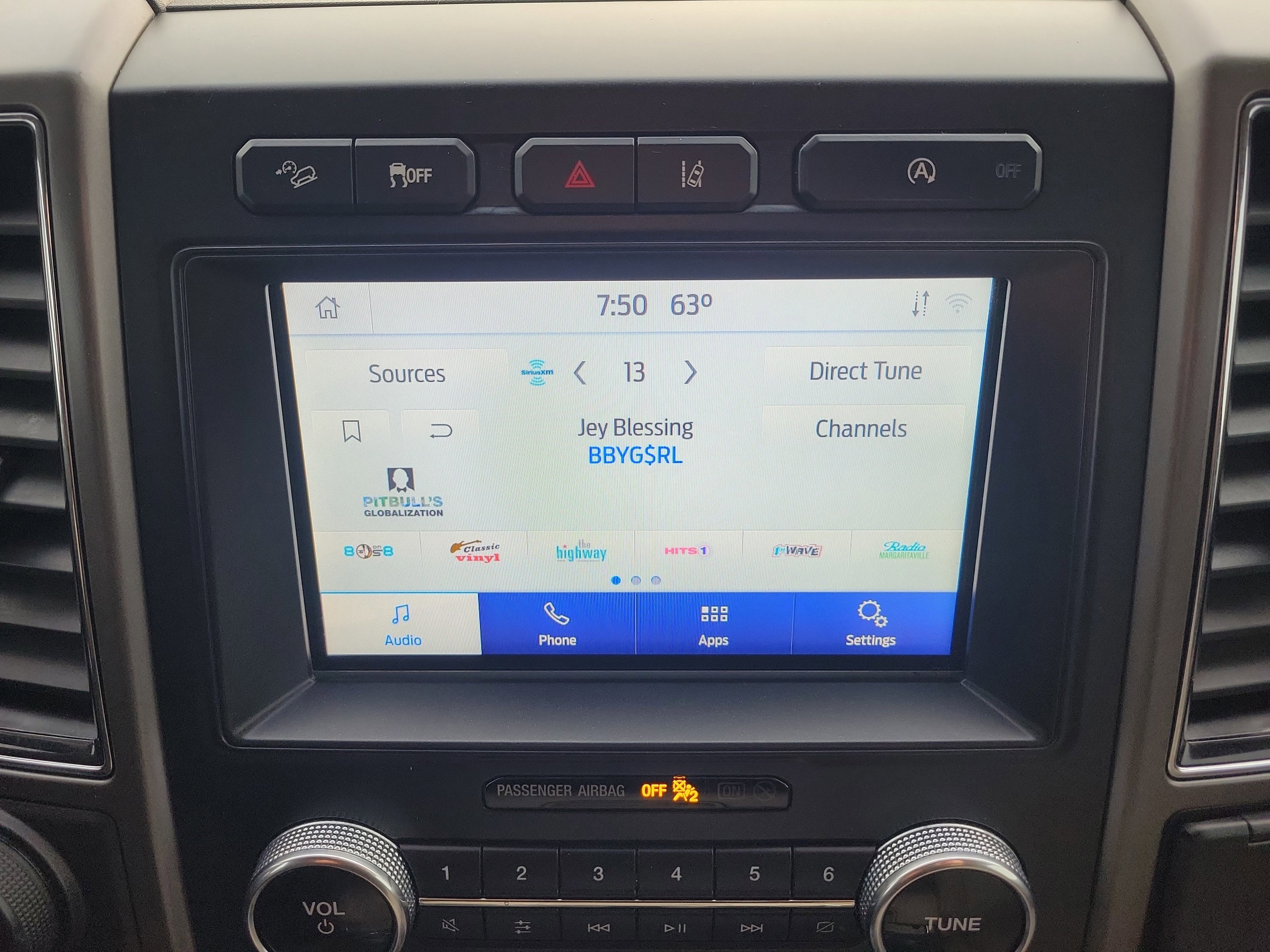 Used 2020 Ford Expedition XLT w/ FX4 Off-Road Package AWD/4WD image 30