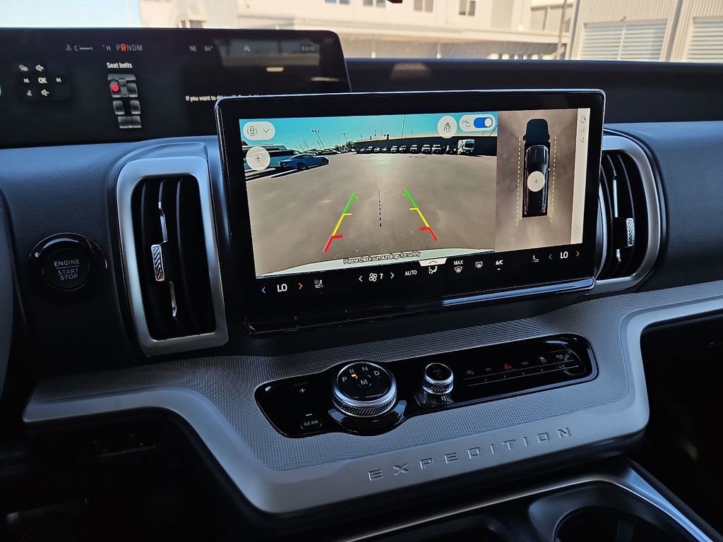 New 2025 Ford Expedition Active image 24