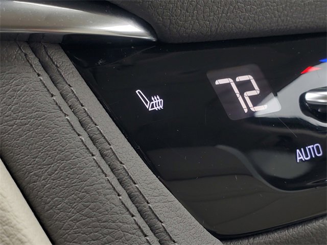 Used 2023 Cadillac XT5 Premium Luxury w/ LPO, Floor Liner Package image 29