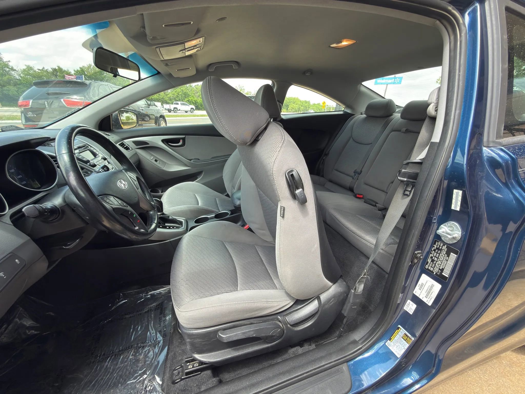 Used 2014 Hyundai Elantra FWD image 14