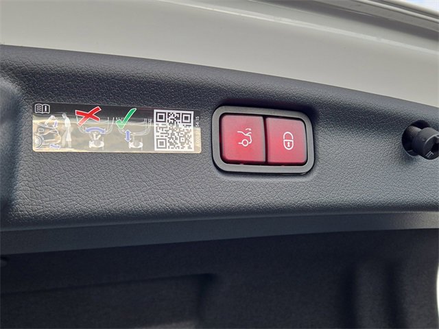 New 2026 Mercedes-Benz C 300 4MATIC Sedan image 30