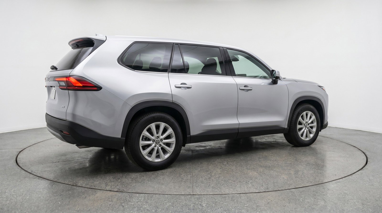 Used 2025 Toyota Grand Highlander FWD image 9
