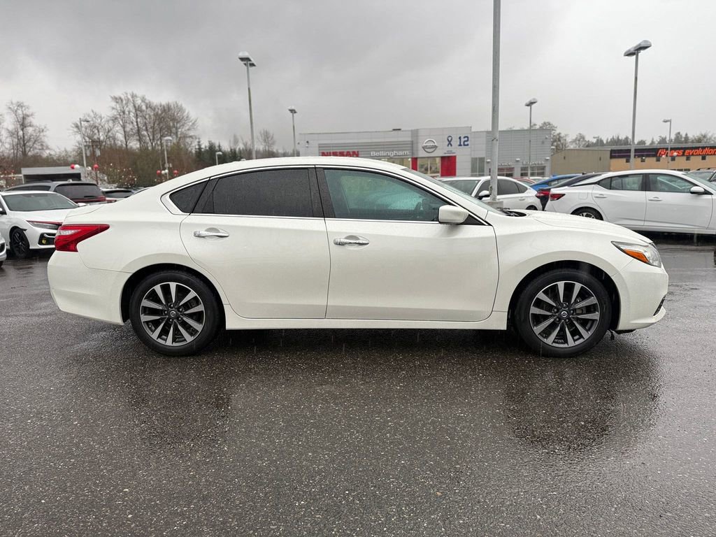 Used 2017 Nissan Altima 2.5 SV image 8