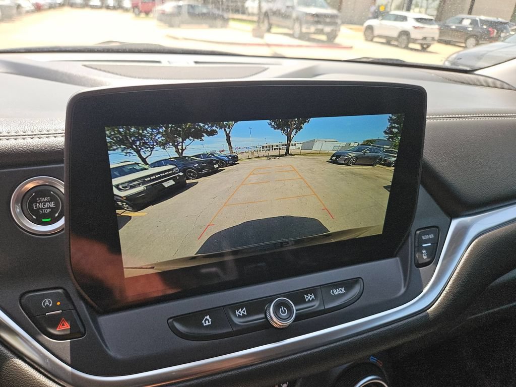 Used 2025 Chevrolet Blazer LT FWD image 22