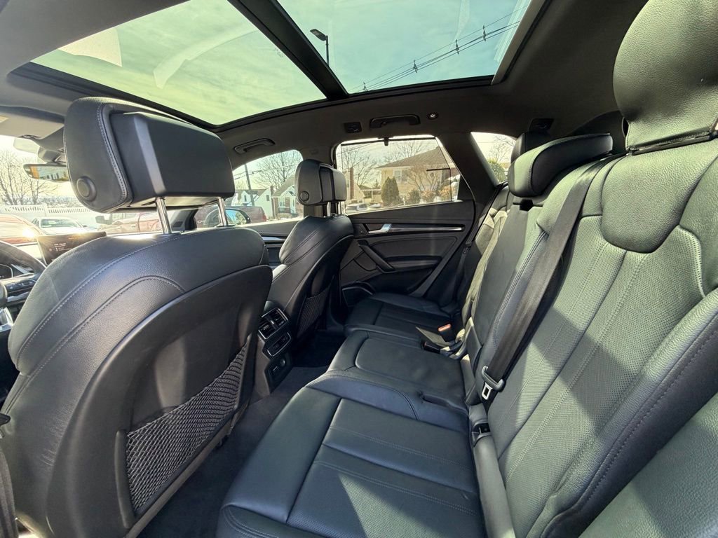 Used 2019 Audi SQ5 Prestige w/ Prestige Package image 26