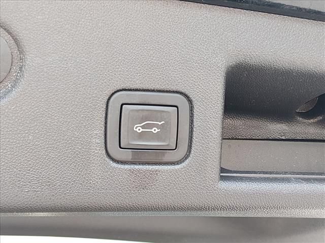 Used 2024 Chevrolet Equinox LT FWD image 17