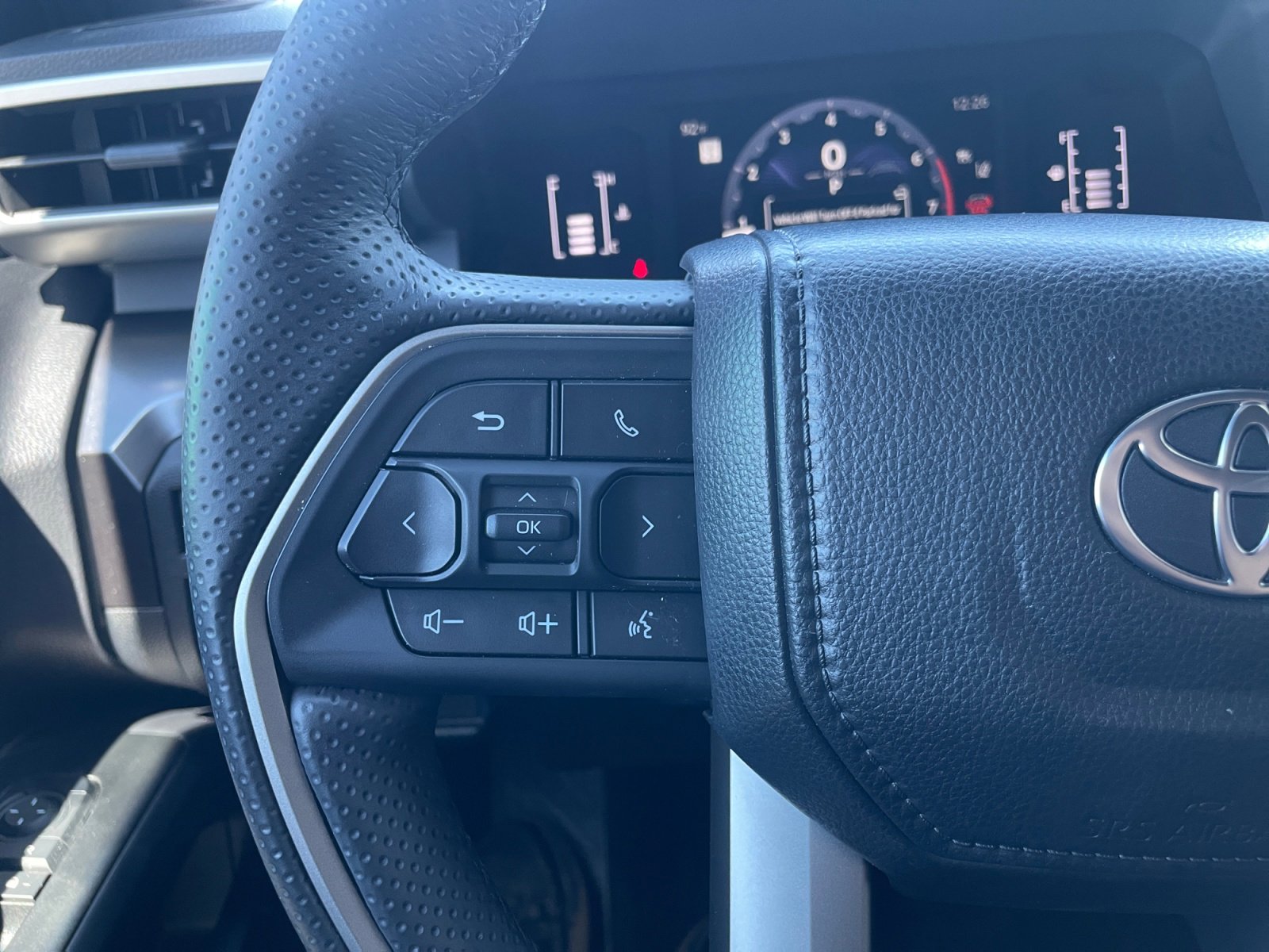 Used 2025 Toyota 4Runner SR5 image 14