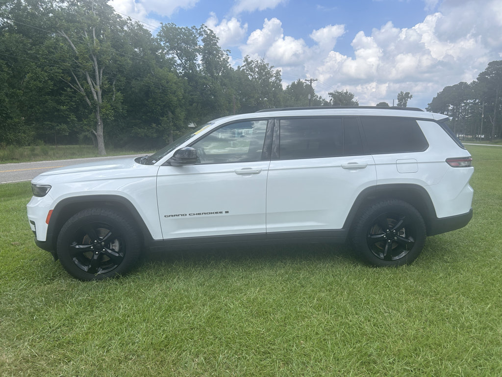 Used 2021 Jeep Grand Cherokee L Laredo RWD image 9
