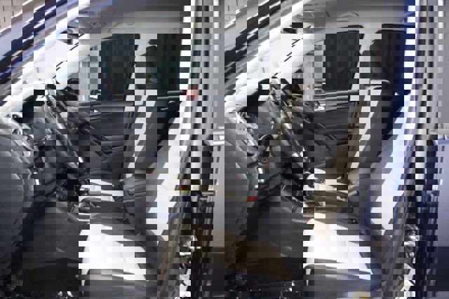 Used 2016 Volkswagen Tiguan S image 11