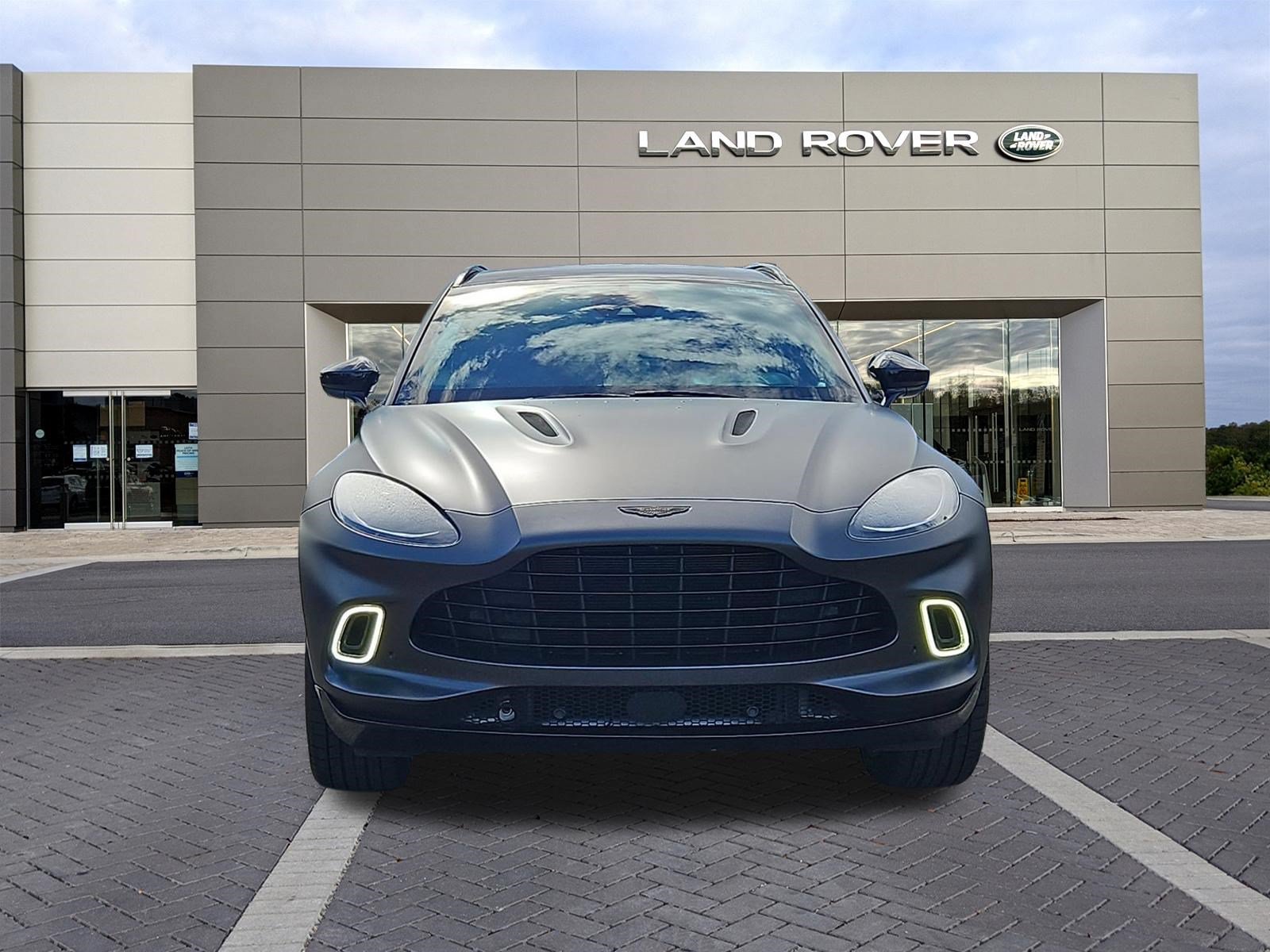 Used 2021 Aston Martin DBX AWD/4WD image 2