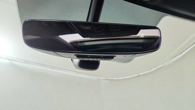 Used 2021 Volkswagen Atlas Cross Sport SE w/ Panoramic Sunroof Package image 52