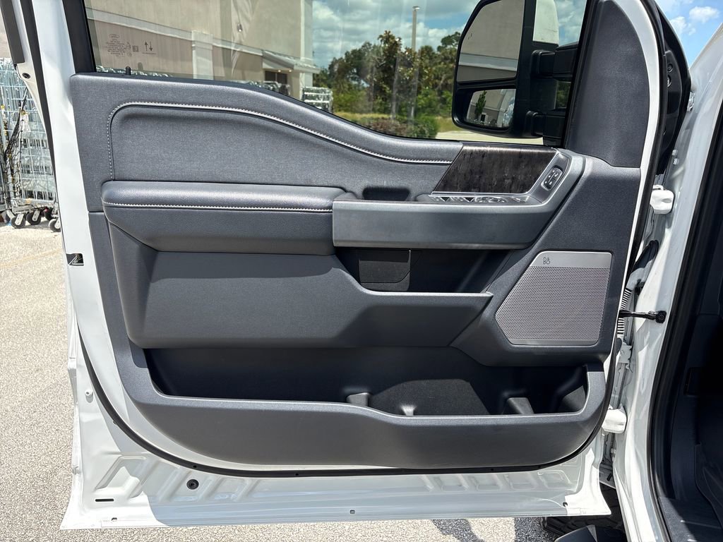 Used 2023 Ford F250 Lariat w/ Lariat Ultimate Package AWD/4WD image 28