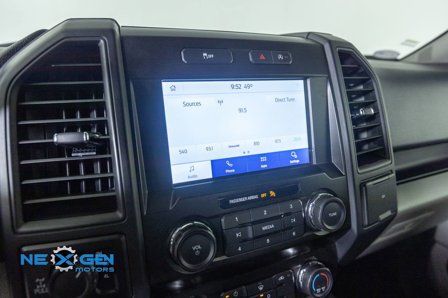 Used 2020 Ford F150 XL w/ Equipment Group 101A Mid AWD/4WD image 18