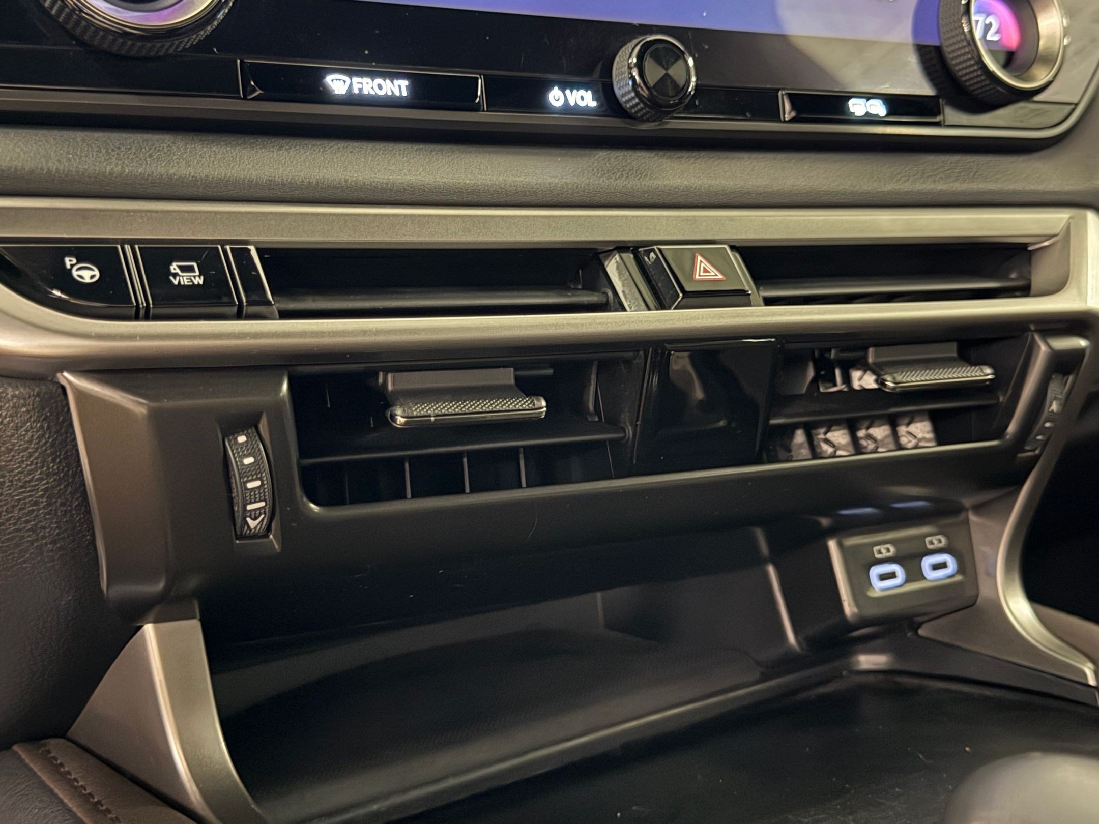 Used 2023 Lexus RX 350 FWD w/ Cold Area Package image 22