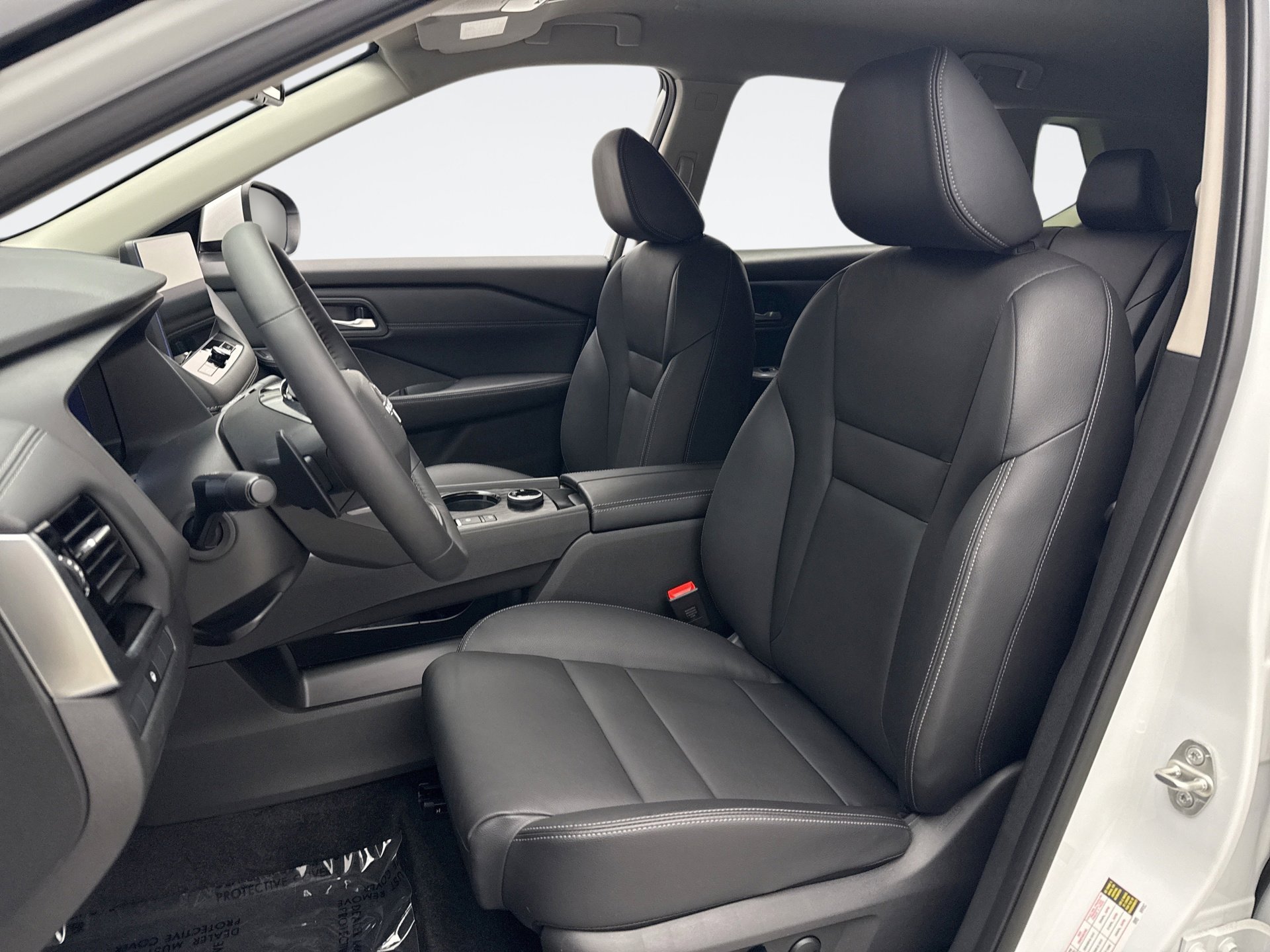 Used 2025 Nissan Rogue SL image 11