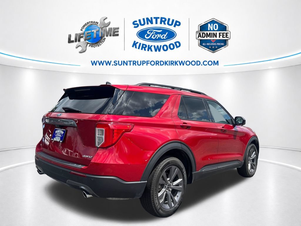 Used 2024 Ford Explorer XLT w/ Equipment Group 202A AWD/4WD image 6