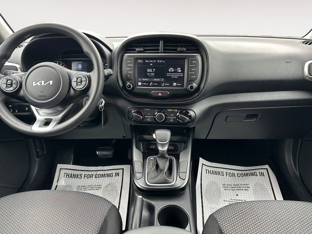 Used 2022 Kia Soul LX w/ Technology Package image 11