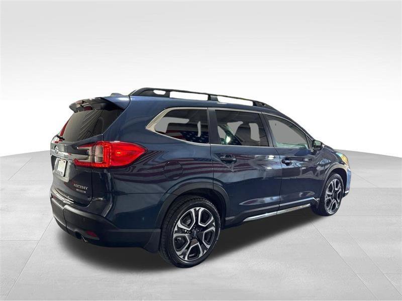 Used 2023 Subaru Ascent Limited AWD/4WD image 5