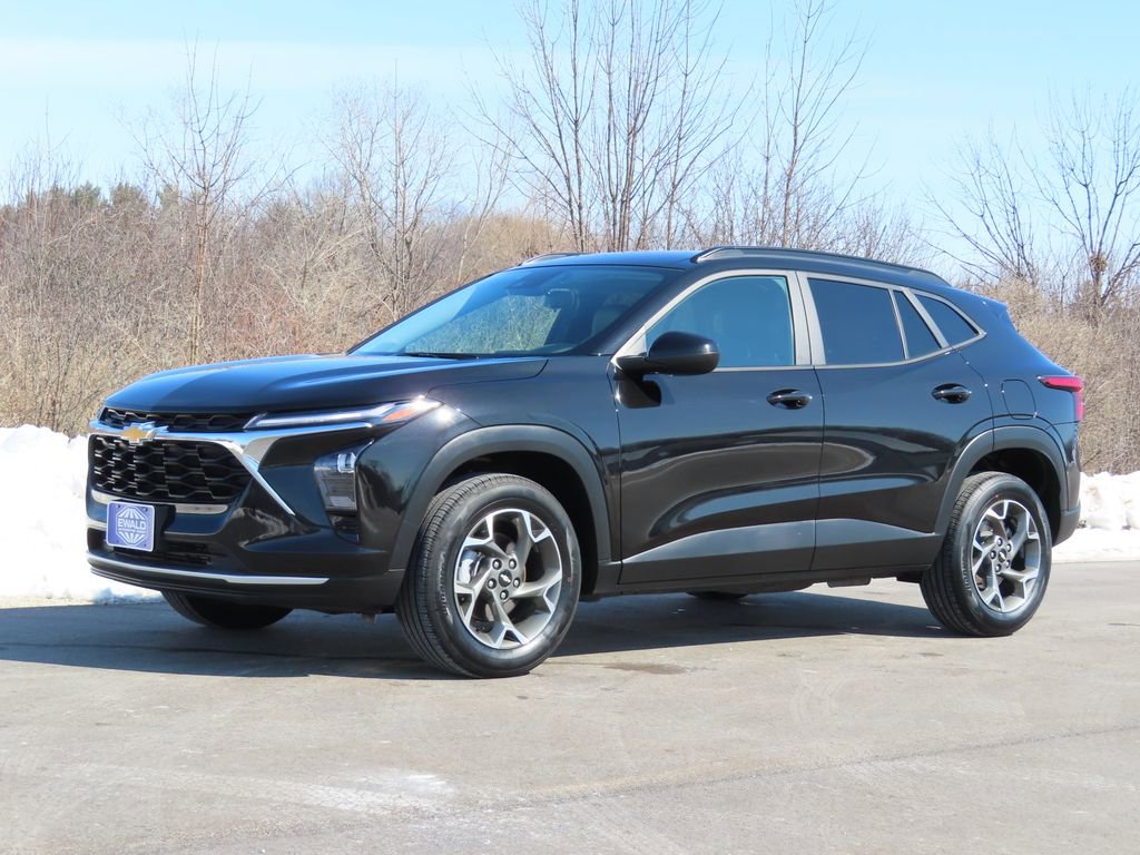 Certified 2025 Chevrolet Trax LT image 18