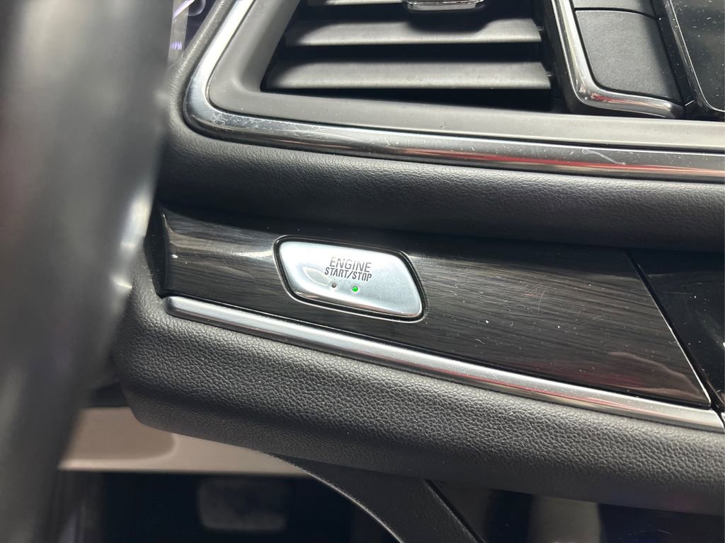 Used 2019 Buick Enclave Essence image 29