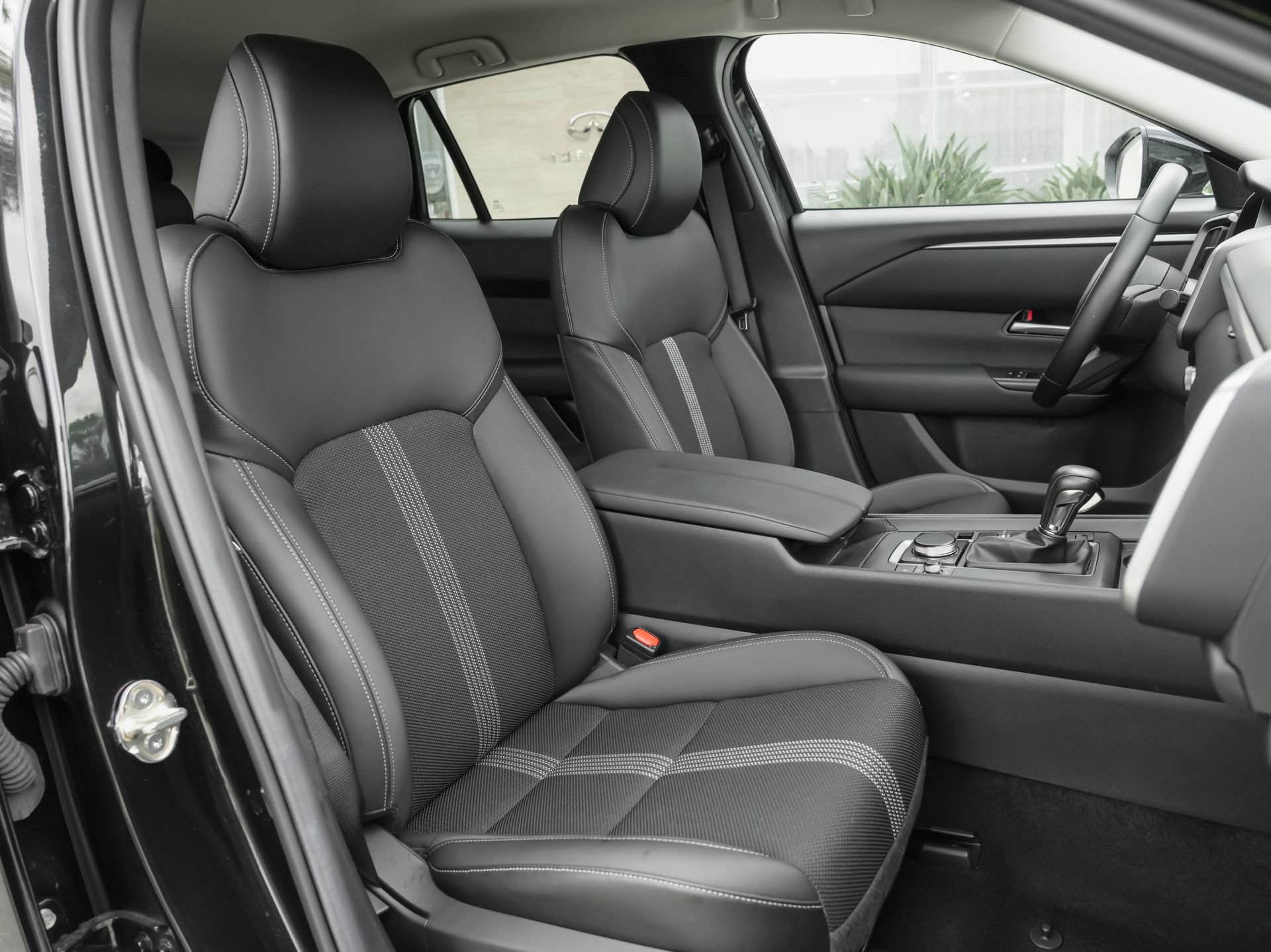Used 2025 MAZDA CX-50 AWD 2.5 S w/ Cargo Package image 38