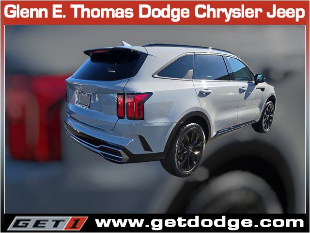 Used 2023 Kia Sorento SX image 9