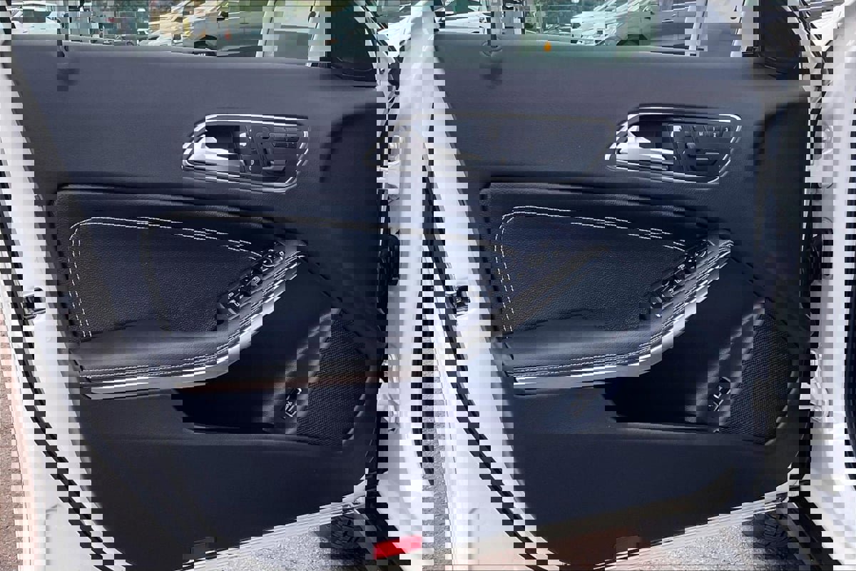 Used 2016 Mercedes-Benz GLA 250 image 21