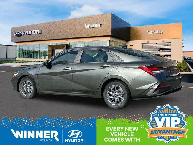 New 2025 Hyundai Elantra Blue image 4