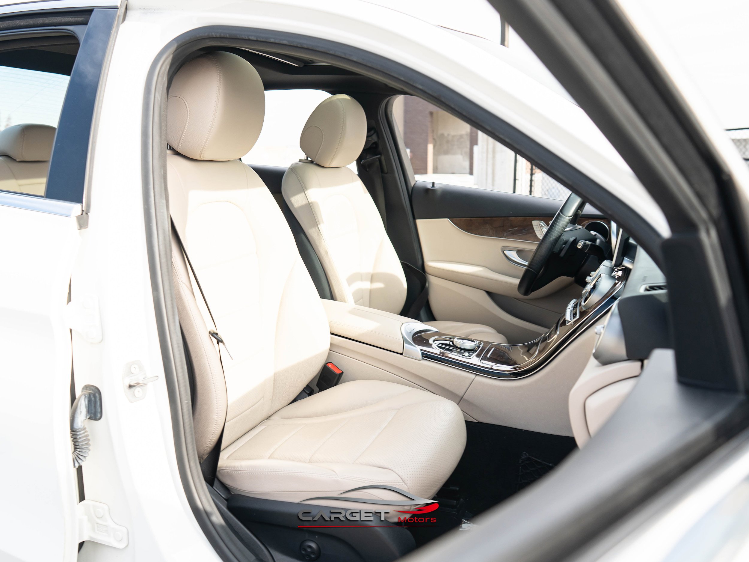 Used 2018 Mercedes-Benz C 300 Sedan w/ Premium Package image 13