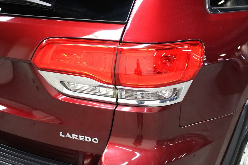 Used 2019 Jeep Grand Cherokee Laredo image 33