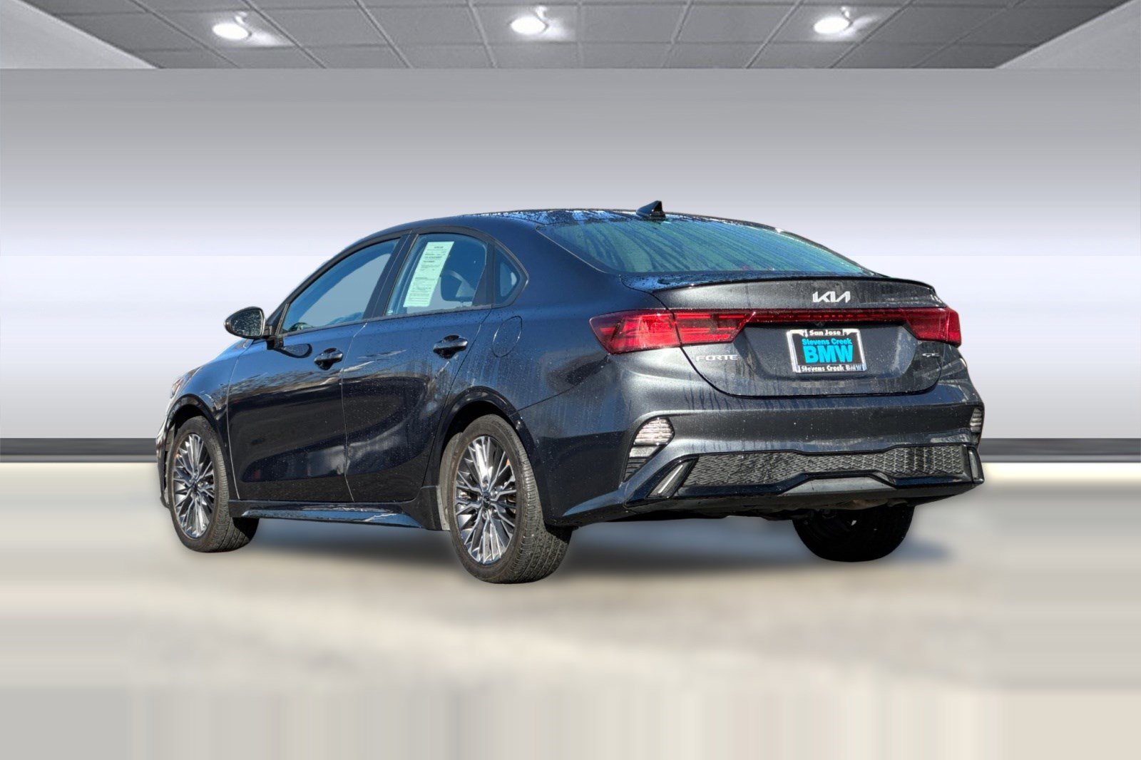 Used 2022 Kia Forte GT-Line w/ GT-Line Premium Package image 3